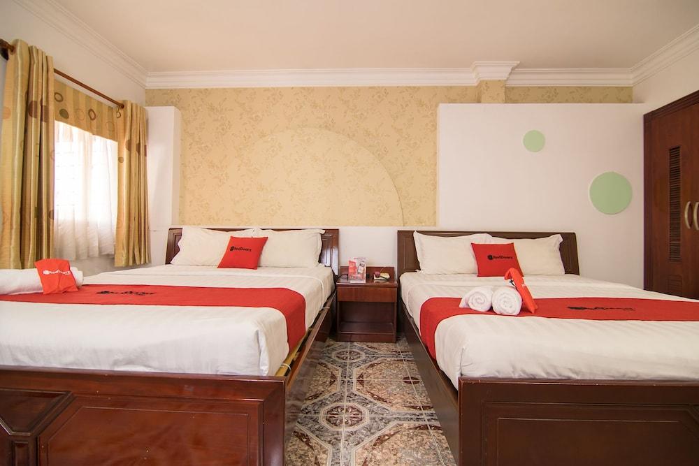 Cosmo Central Hotel Ho Chi Minh Exterior photo